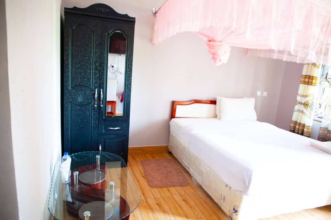 Riverside Cottages Room
